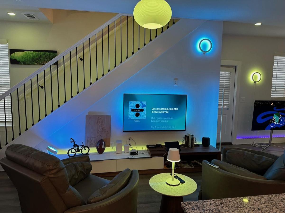 New Centennial Park Luxury Smart Home W Courtyard Fayetteville Εξωτερικό φωτογραφία